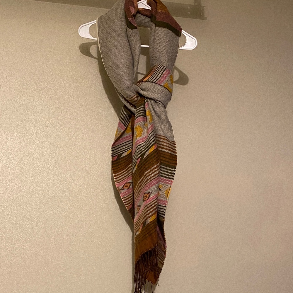 H&M Divided Multicolor Patterned Scarf